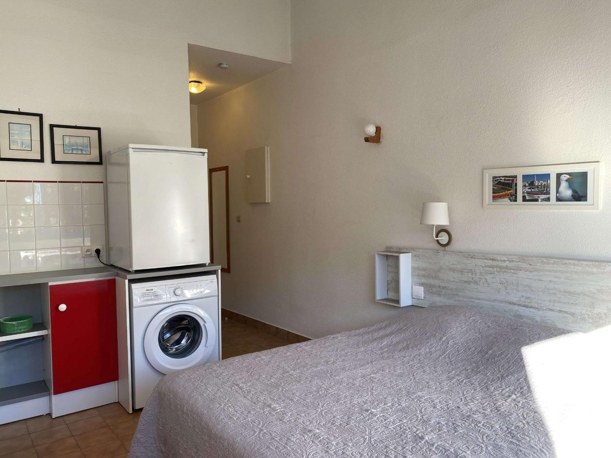 Studio Confort 2* Avec 2 Parkings Prives, Proche Thermes, Calme Et Bien Equipe - Balaruc-Les-Bains - Fr-1-553-114 Kültér fotó